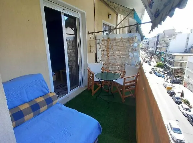 Beautiful Apartment In Koukaki!